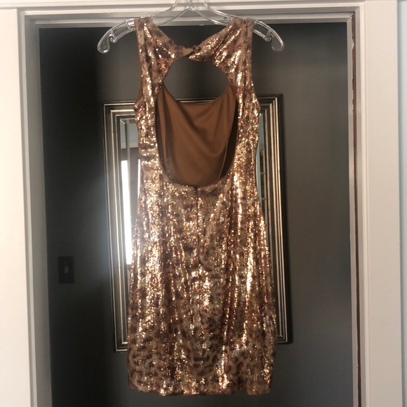 Cheetah Sequin Dress. Size: 2 - Picture 2 of 2